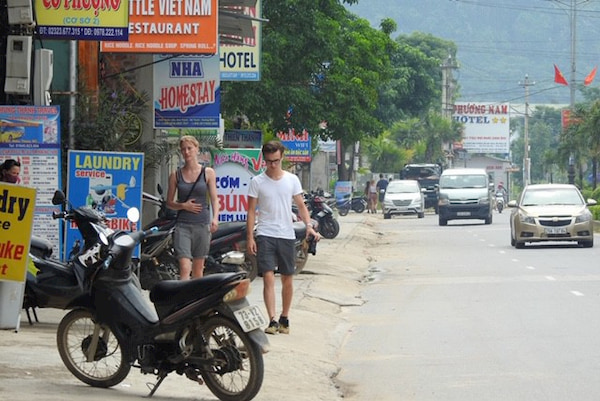 Khach du lich den Quang Binh ngay cang nhieu trong do co ca khach quoc te