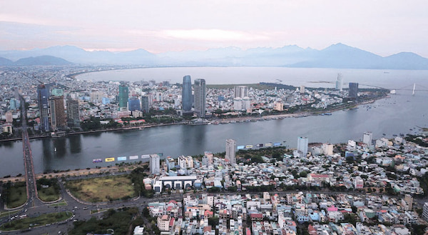 Da nang can tap trung vao viec on dinh, can bang thi truong va dua ra cac giai phap de su dung toi uu nguon dat dai hien co